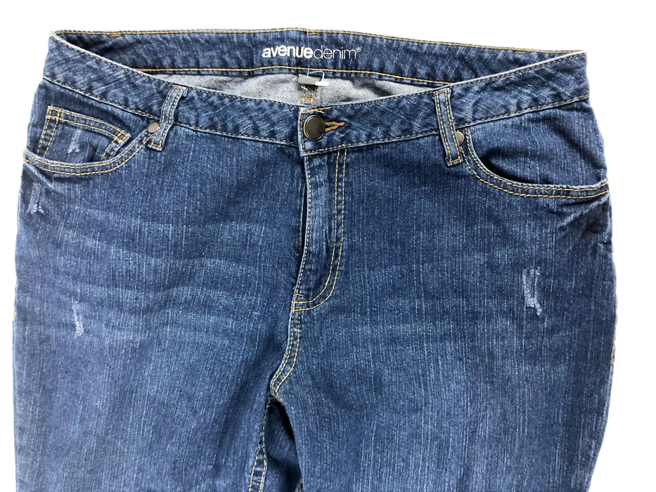 Avenue Denim Capris Blue Jeans Size 14 — Family Tree Resale 1