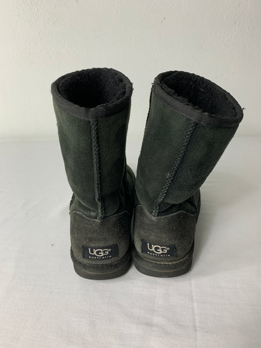 Uggs Women's Boot Size 7.5