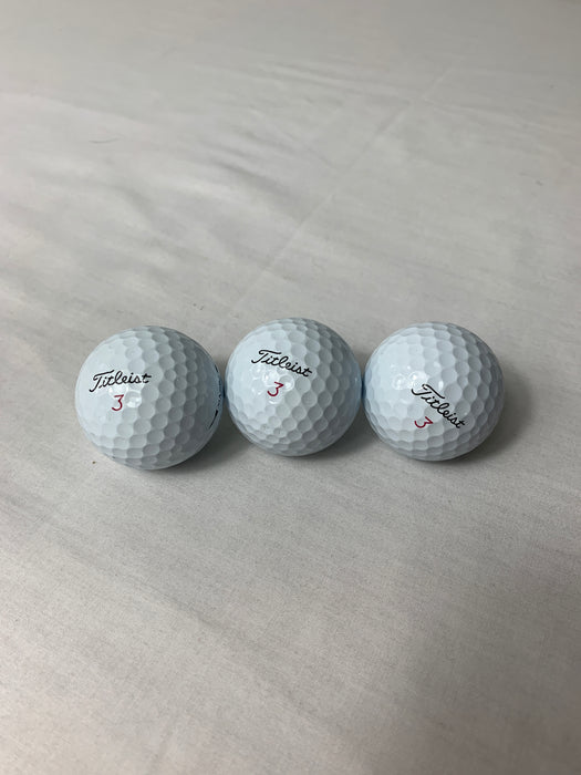 New Titleist 3 Golf Balls