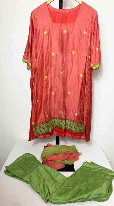 3pc. Indian Outfit Size XL/1X