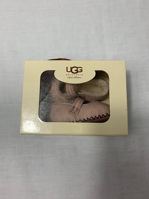 New Ugg Baby Girl Shoes Size 2/3
