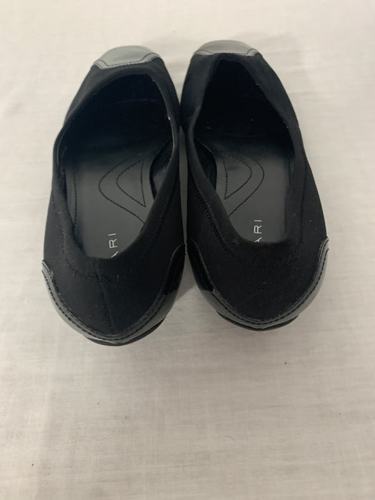 Tahari Shoes Size 7.5