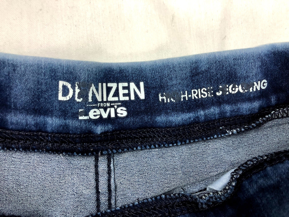 Denizen from Levi's High-Rise Blue Jean Jeggings Size M