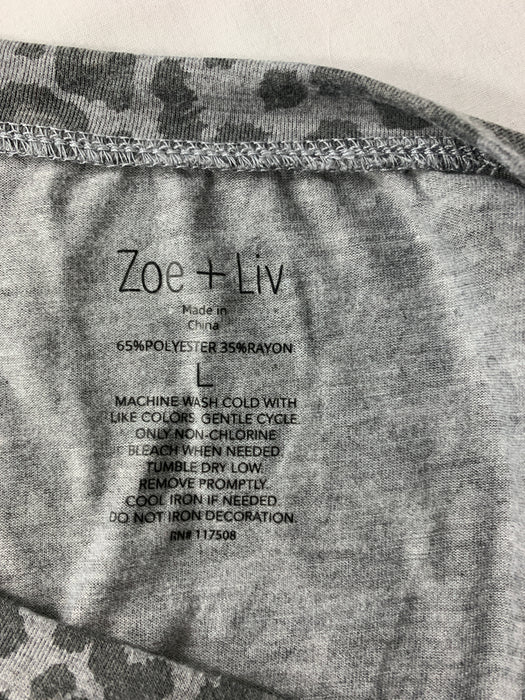 Zoe + Liv Shirt Size Large