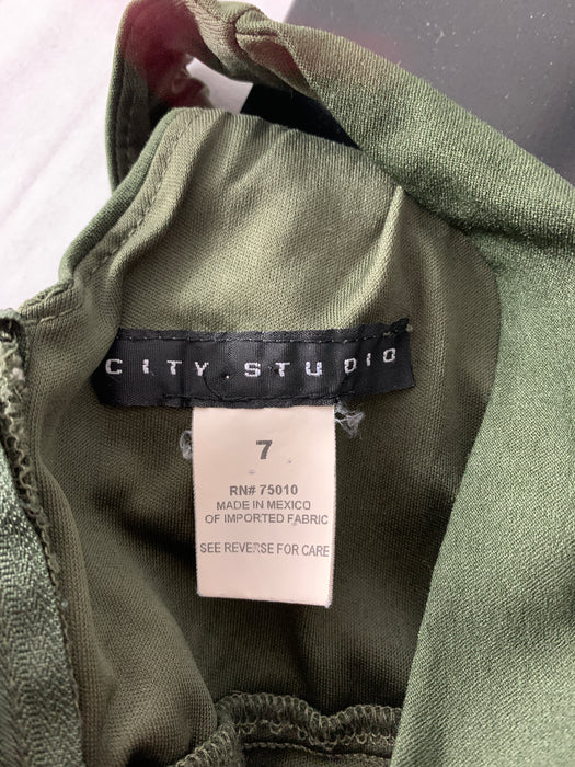 City Studio Dress Size 7