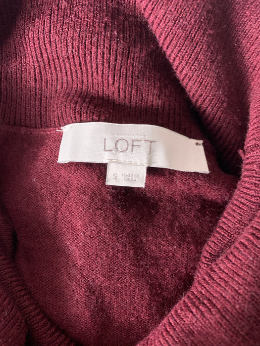 Loft Sweater Size Small