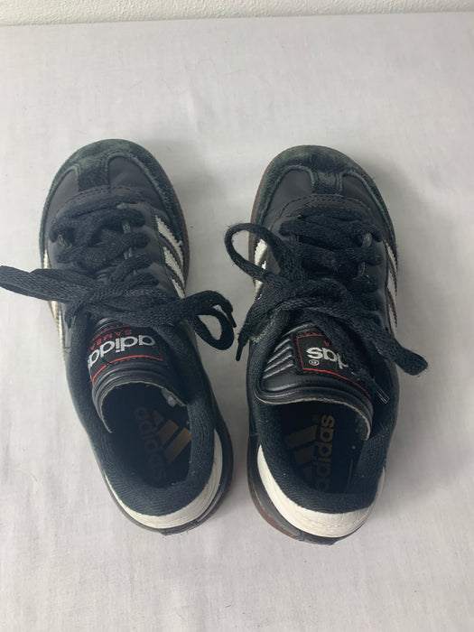 Adidas Boys Shoes Size 1.5