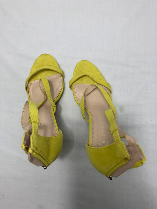 Kelly & Katie Yellow High Heels Size 8