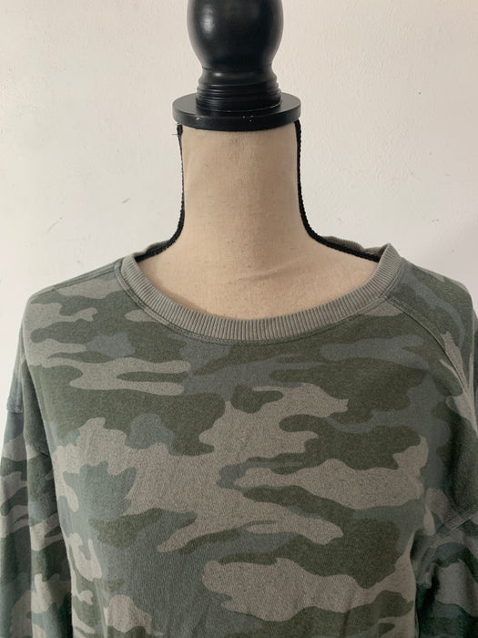 Universal Threads Army Shirt Size XS