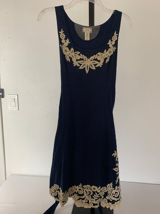 Viola Gorgeous Dress Size 4