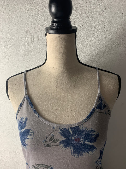Urban Outfitters Tank Top Size Medium