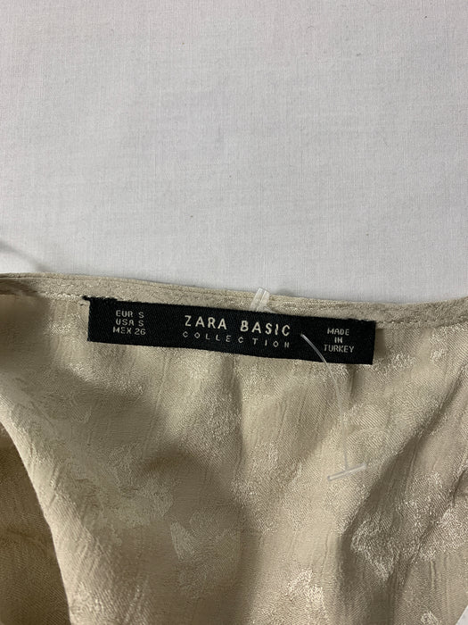 NWT Zara Basic Fun Skirt Size Small