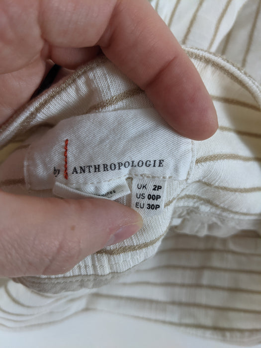 Anthropologie Gaucho Capris w/ Button Detail Size 00 Petite