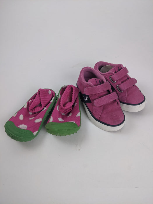 2 pc. Bundle Girls Shoes Size 6
