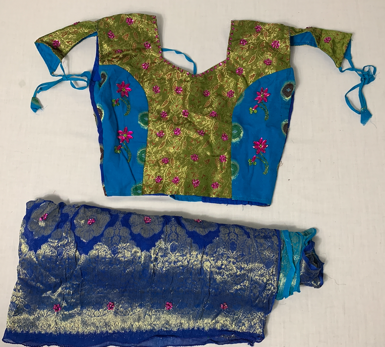 2pc. Indian outfit Size Small