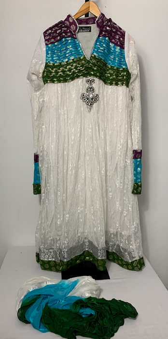 Modesty Styles Indian Outfit Size M/L