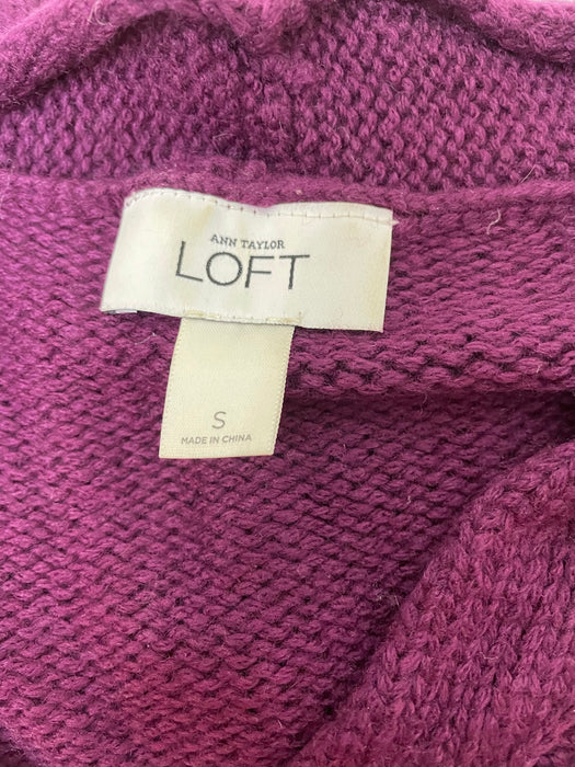 Ann Taylor loft women’s sweater Size Small