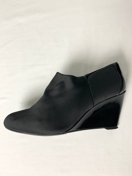 bandolino womans shoe Size 8m