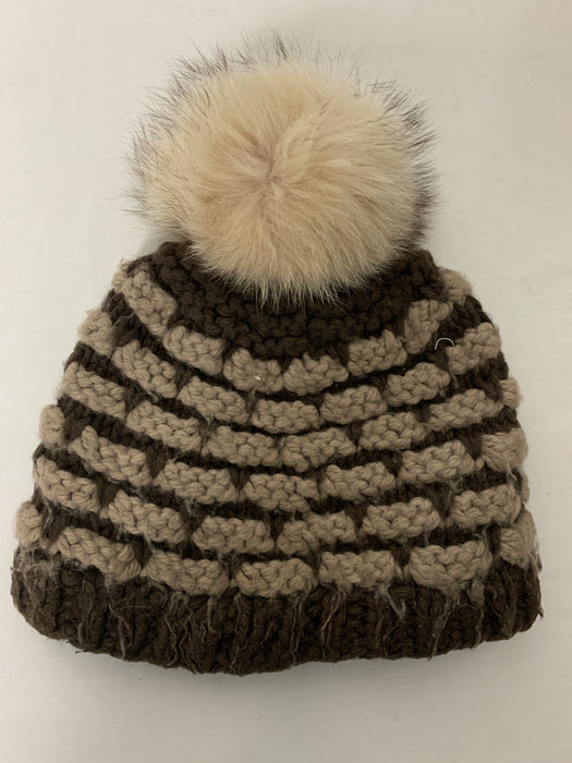 Woman’s winter hat