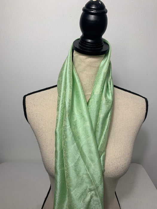 Bundle green scarves