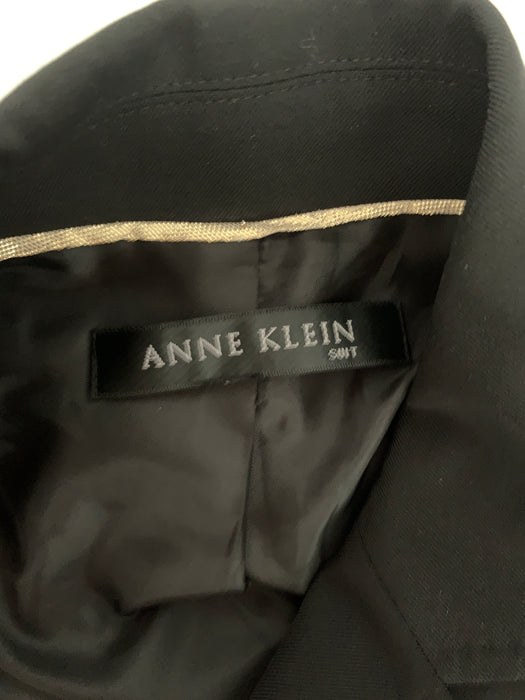 Anne Klein Women’s dress suit Size Small Petite
