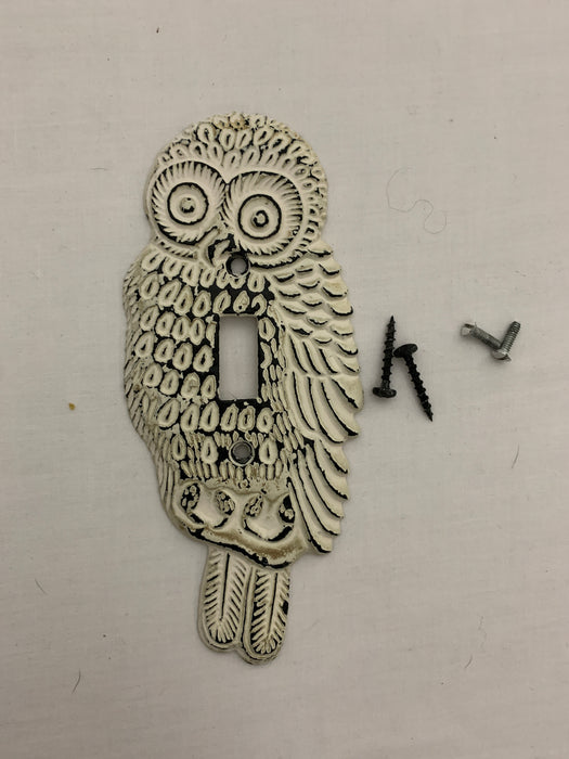 Owl electrical outlet cover