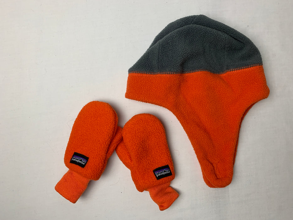 Patagonia baby winter bag and gloves