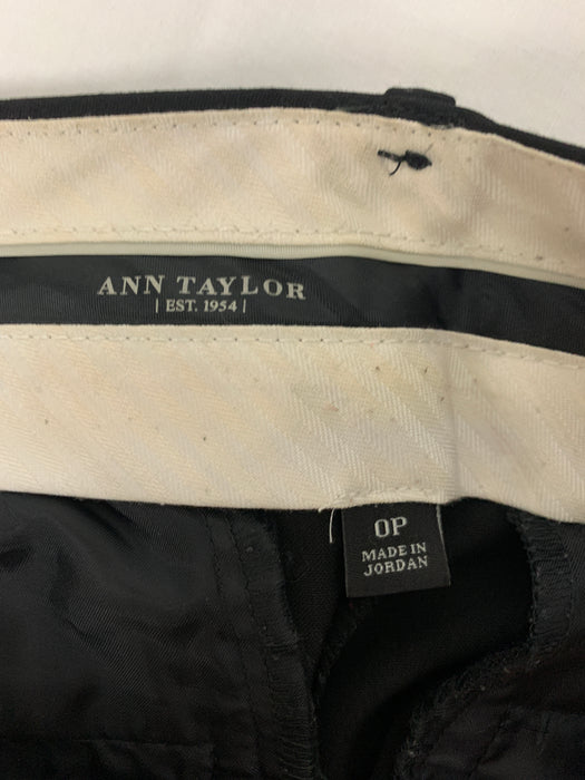 Ann Taylor Woman’s Dress Pants Size 0 Petite