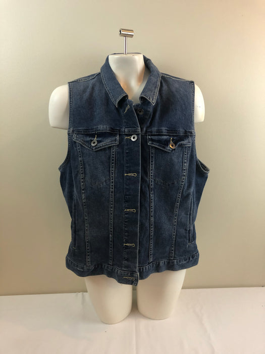 Two by Vince Camuto jean jacket