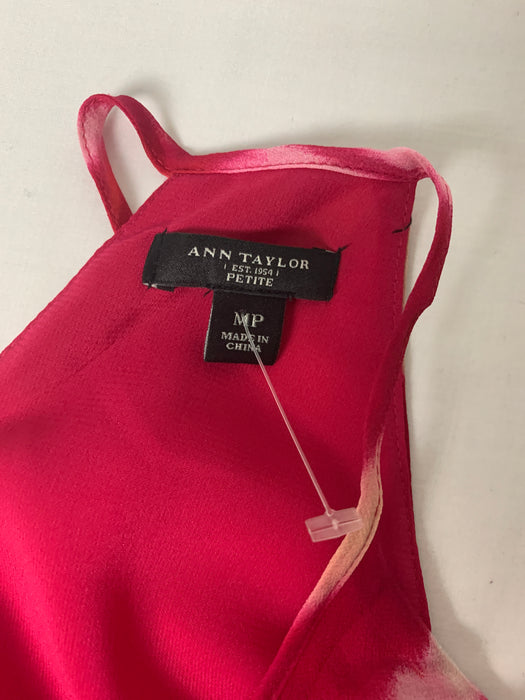 Ann Taylor women’s tank top Size Medium Petite