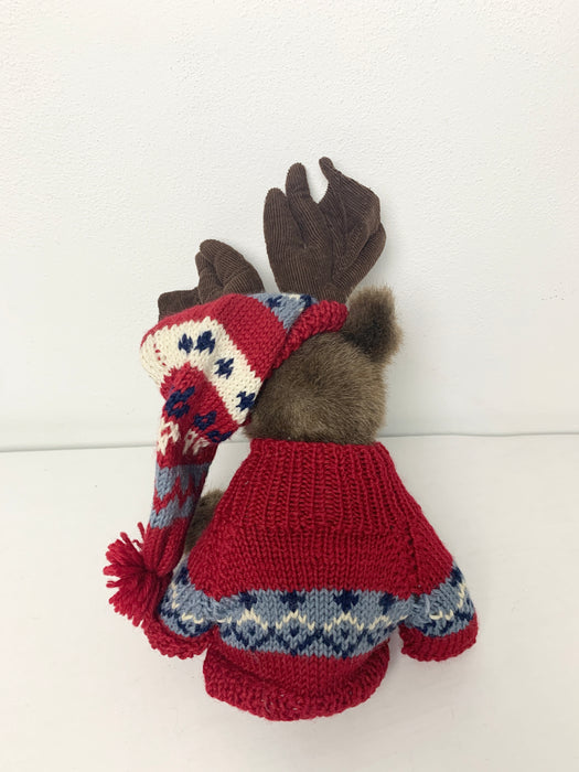 Holiday stuffed animal moose