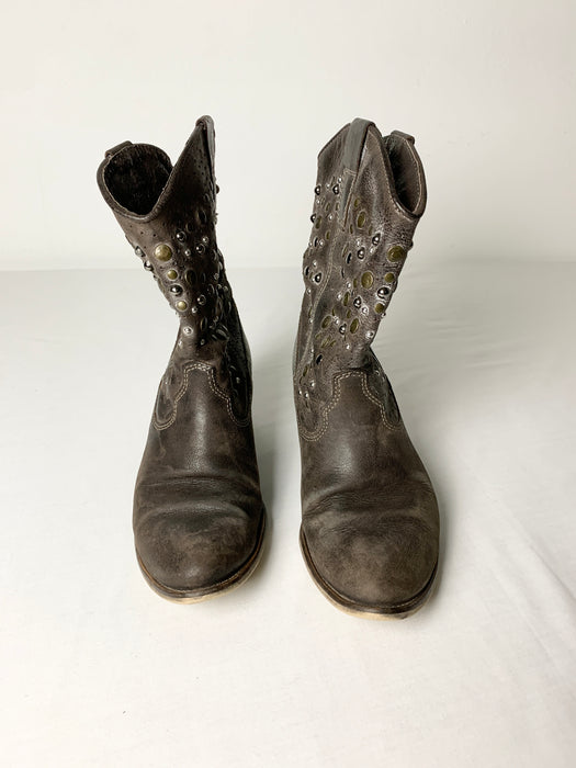 Lavorazione Artigiana Womans boot size 6.5
