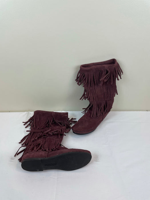 Minnetonka women’s suede boots